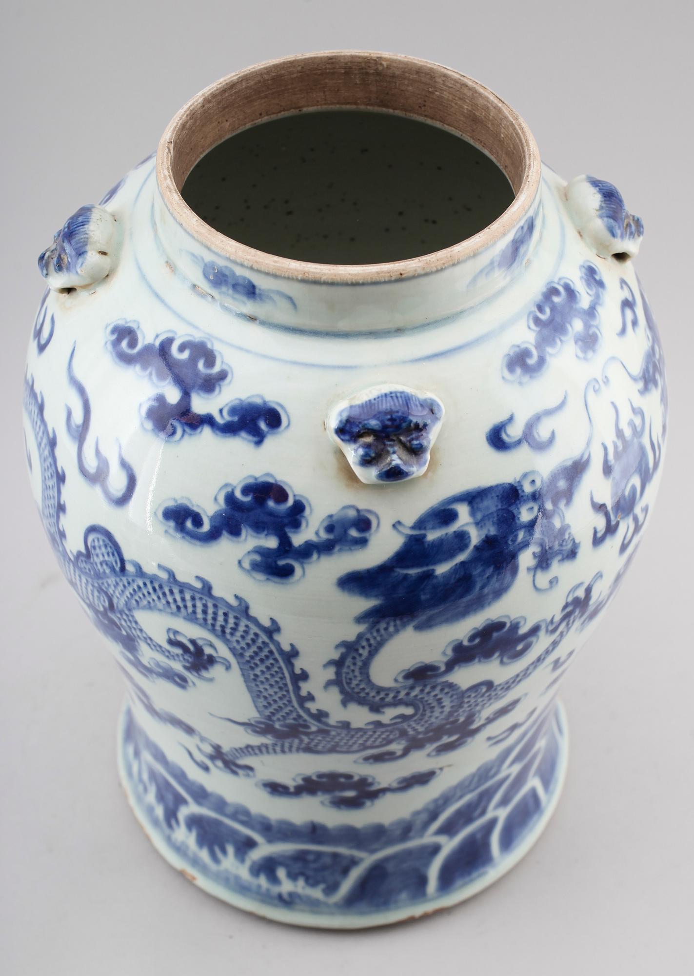 LOCKURNA, porslin, Kina, Qingdynastin, 1800-tal.