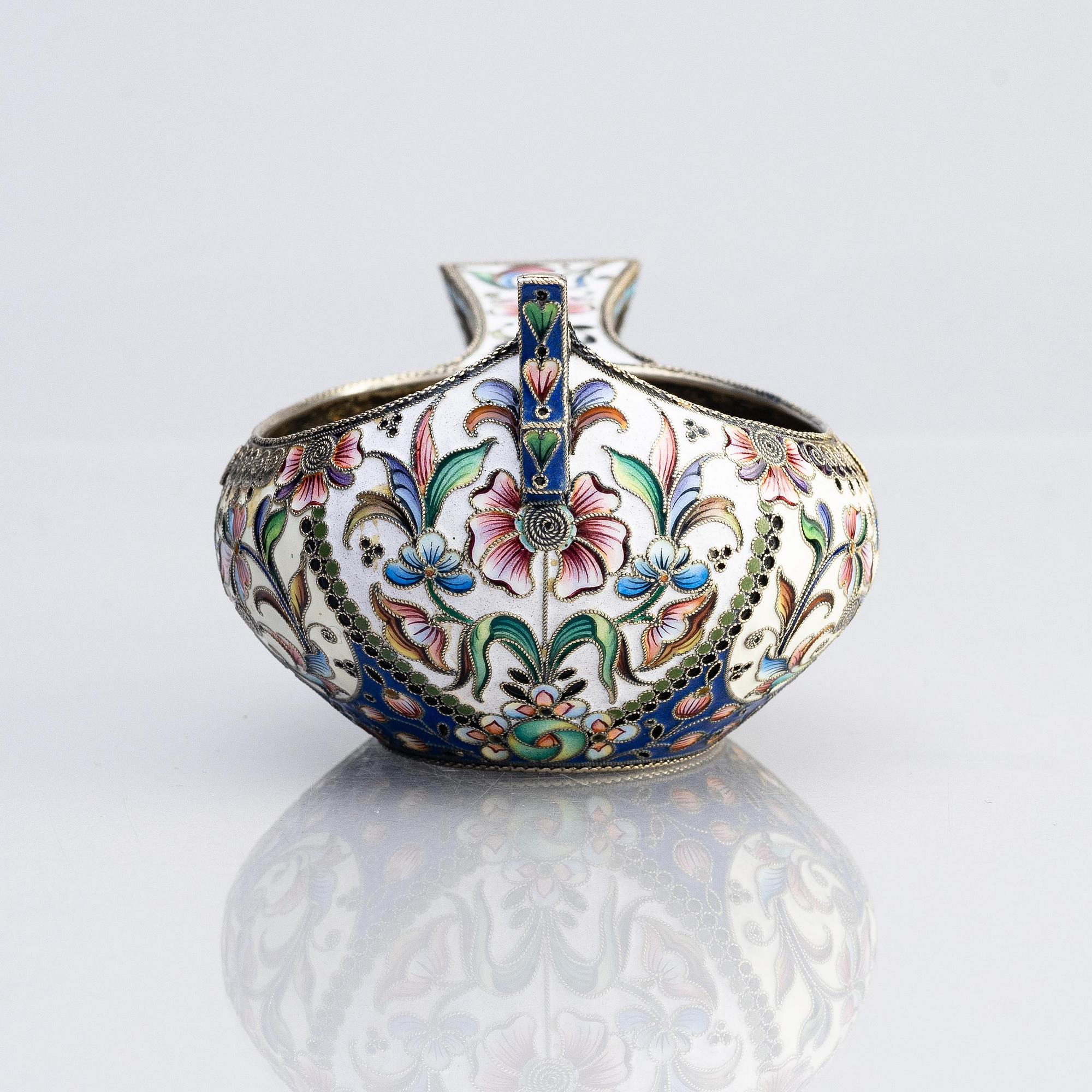 A silver and enamel kovsch, maker's mark Maria Semenova, Moscow 1908 - 1917.