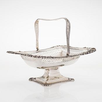 Brödkorg, sterlingsilver, London 1911.