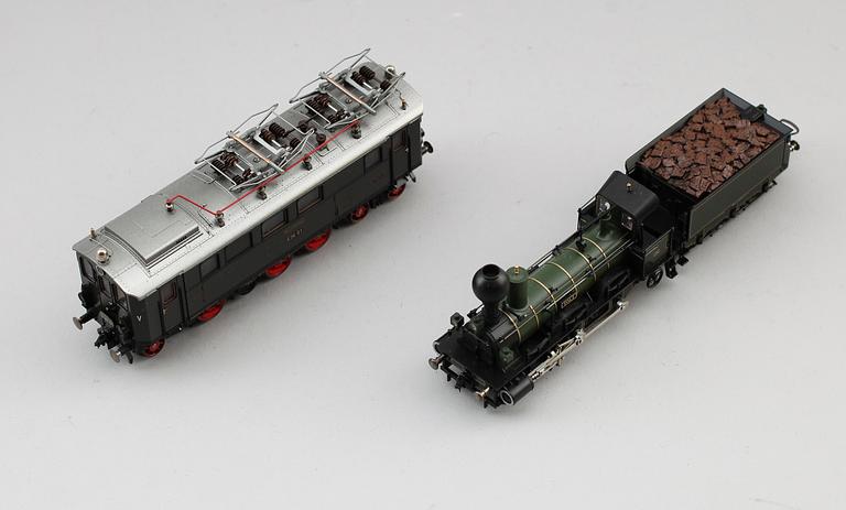 MODELLTÅG, 4 st, Trix, Tyskland.
