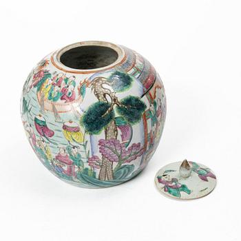 Kruka med lock, porslin, Kina, sen Qingdynasti.