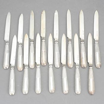 FRUKTKNIVAR, 15 st, silver, bla GAB, bla Stockholm 1800-1900-tal. Tot ca 470 gram.