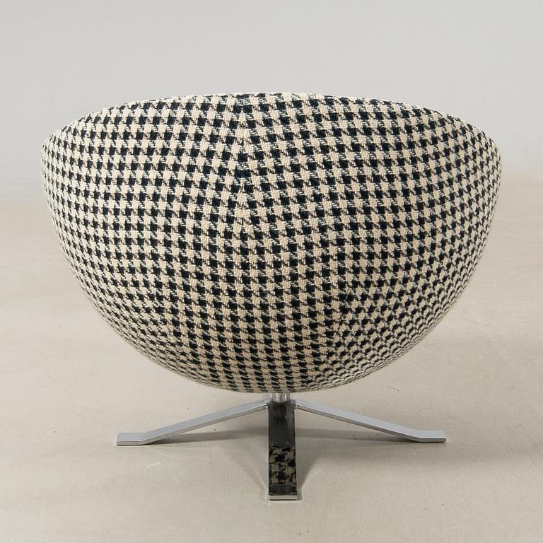 Swivel armchair, later part of the 20th century.
