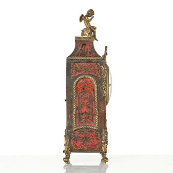 A Rococo-style mantle clock, around 1900.