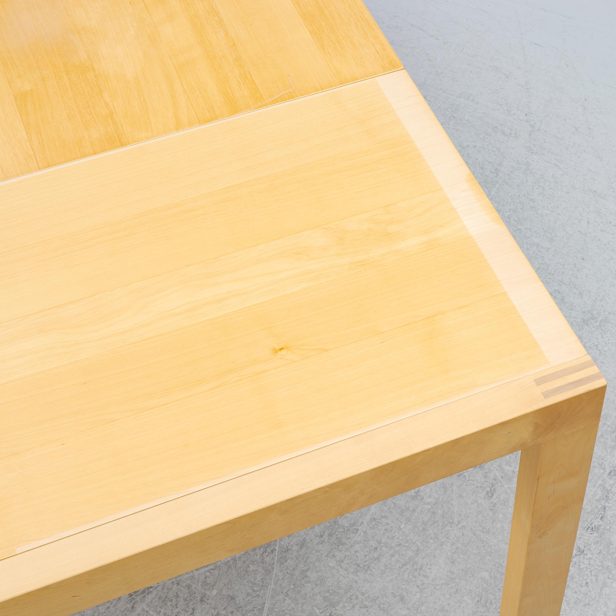 Niels Gammelgaard, bord, "Pelto", Designstudio Copenhagen.