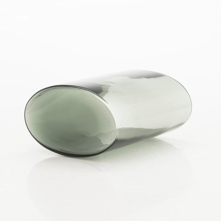 Saara Hopea, serveringsskålar, 3 st med underlag och vaser, 3 st, Nuutajärvi Notsjö.