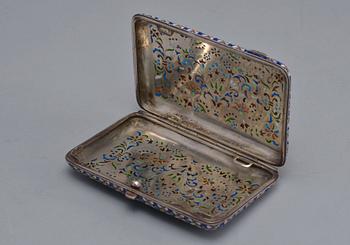 A CIGARRETTE CASE, 84 silver, enamel, Moskow 1908-17. Weight 194 g.