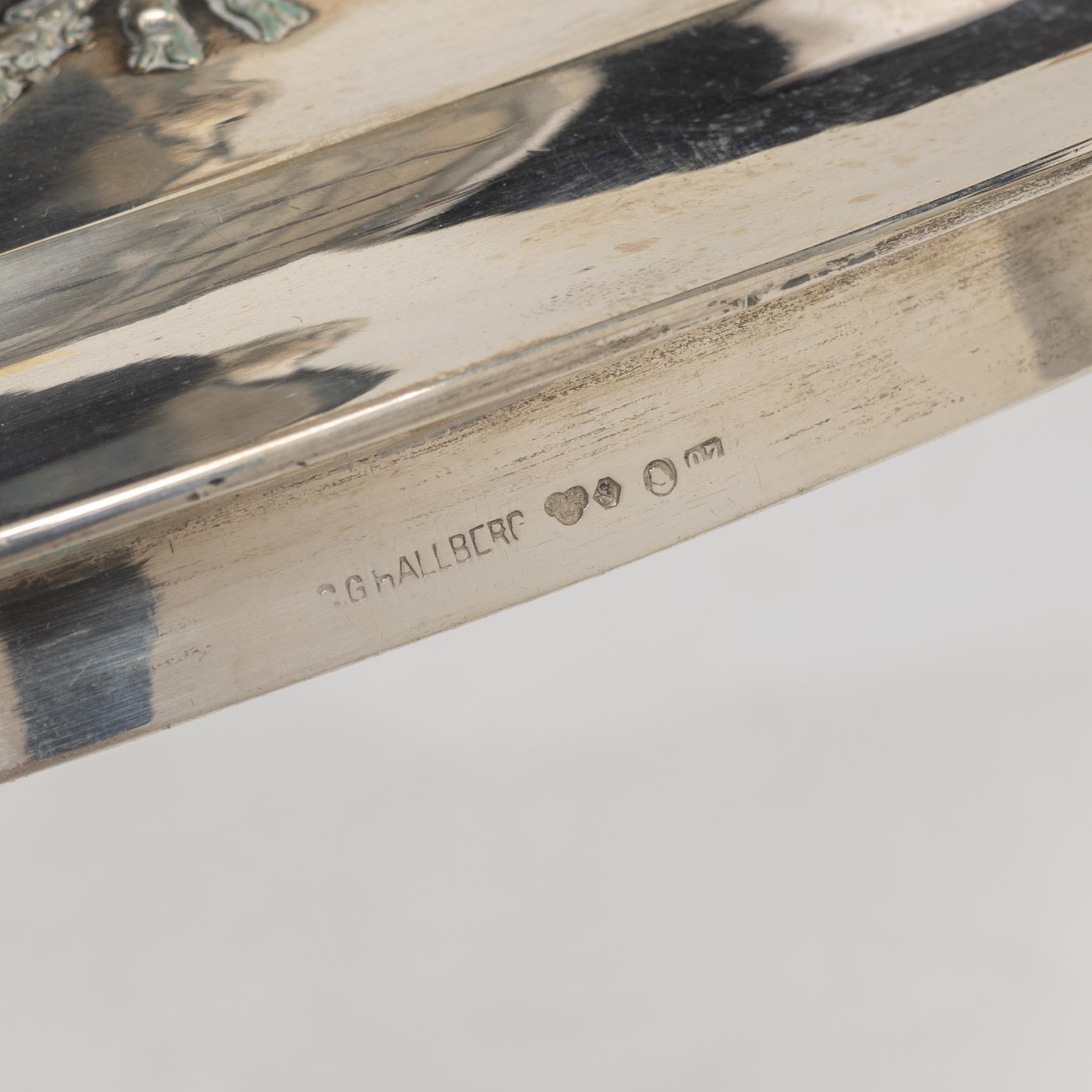 Sugar bowl, sugar spoon and salt cellar, silver, CG Hallberg and GAB, Stockholm, 1899–1917.