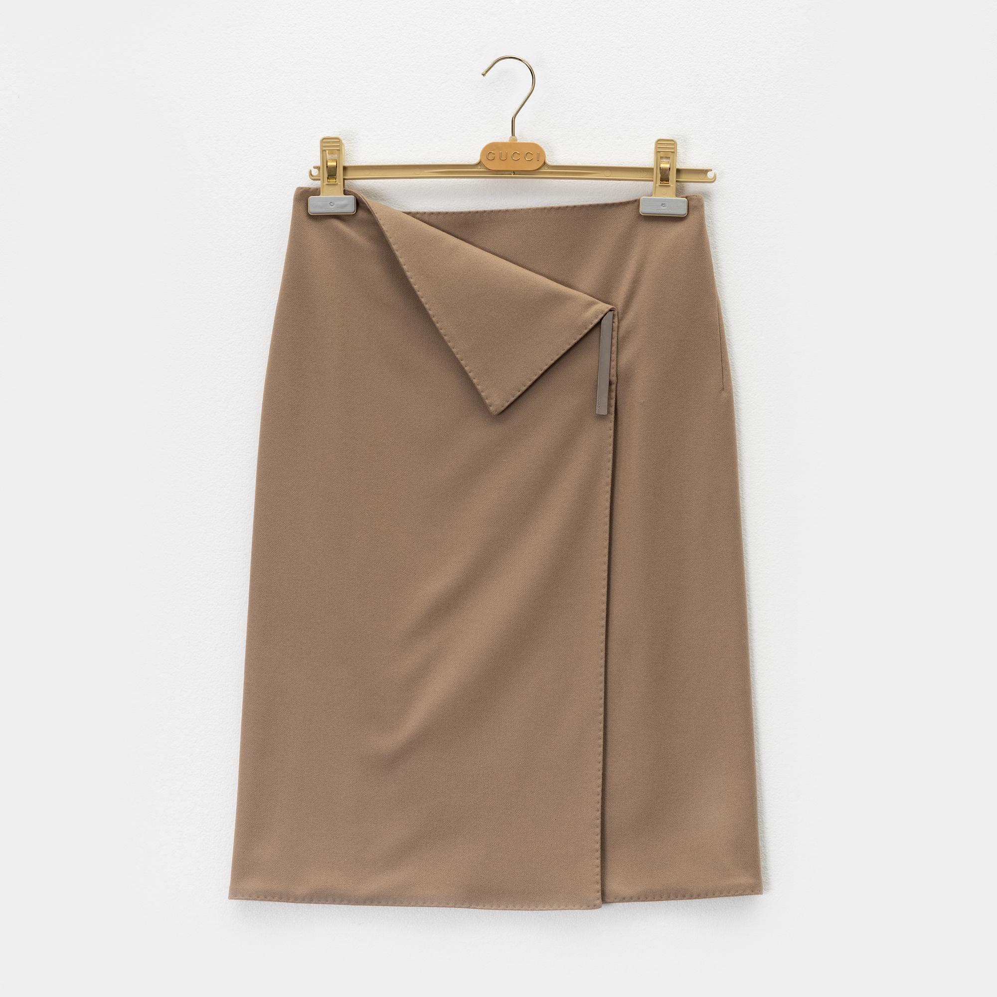 Gucci, a wool skirt, size 38.