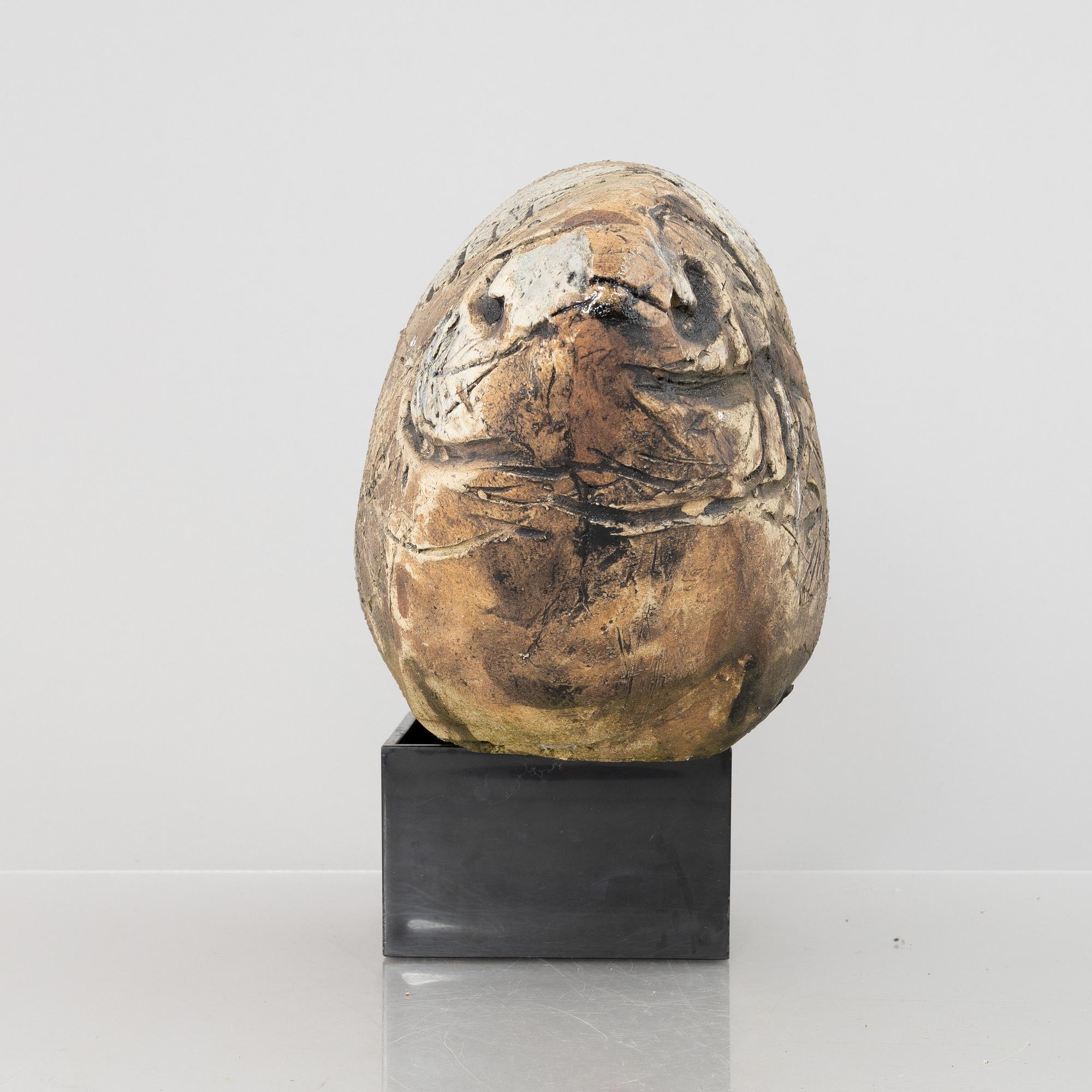 Henrik Allert, skulptur, stengods, signerad.