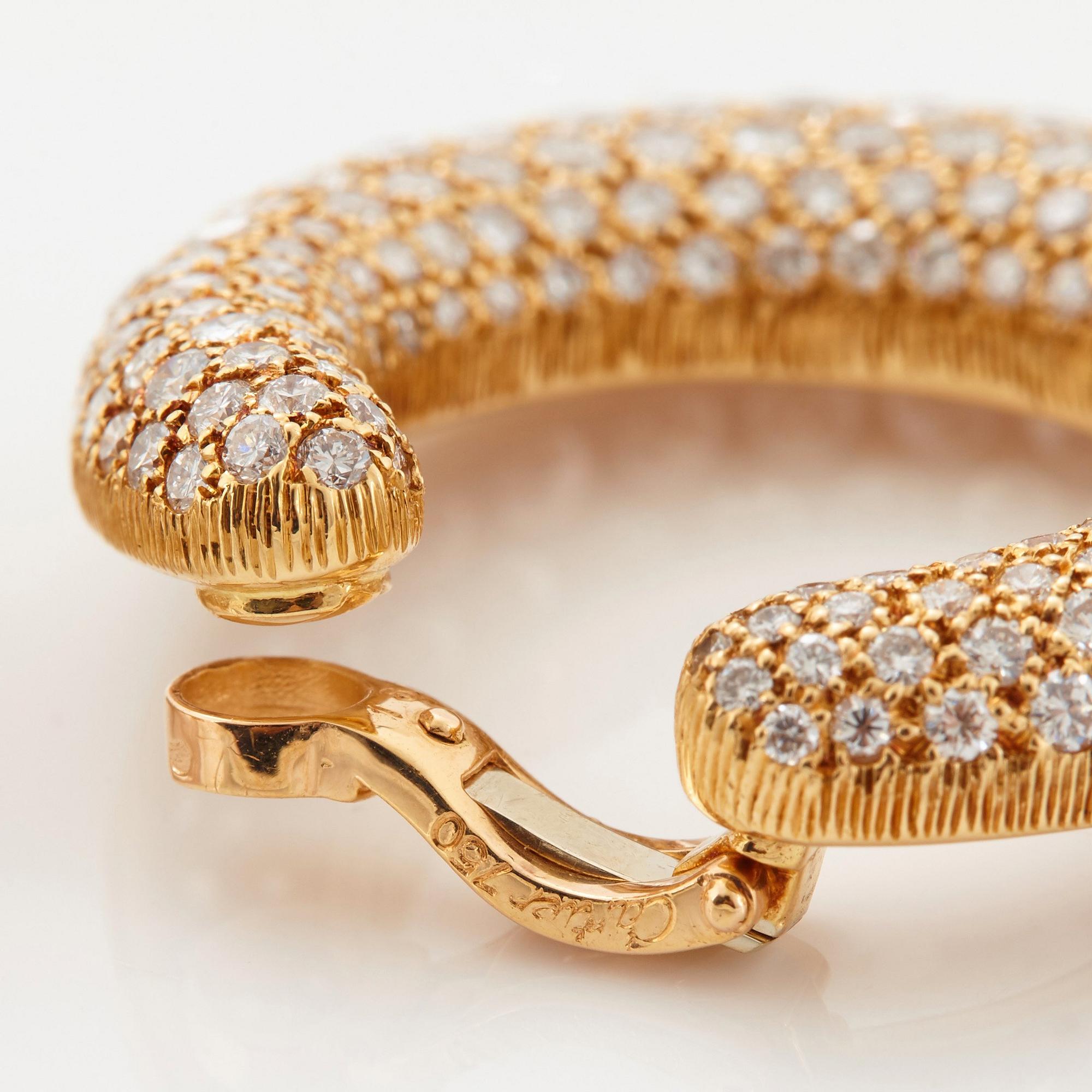 Cartier ett par örhängen.