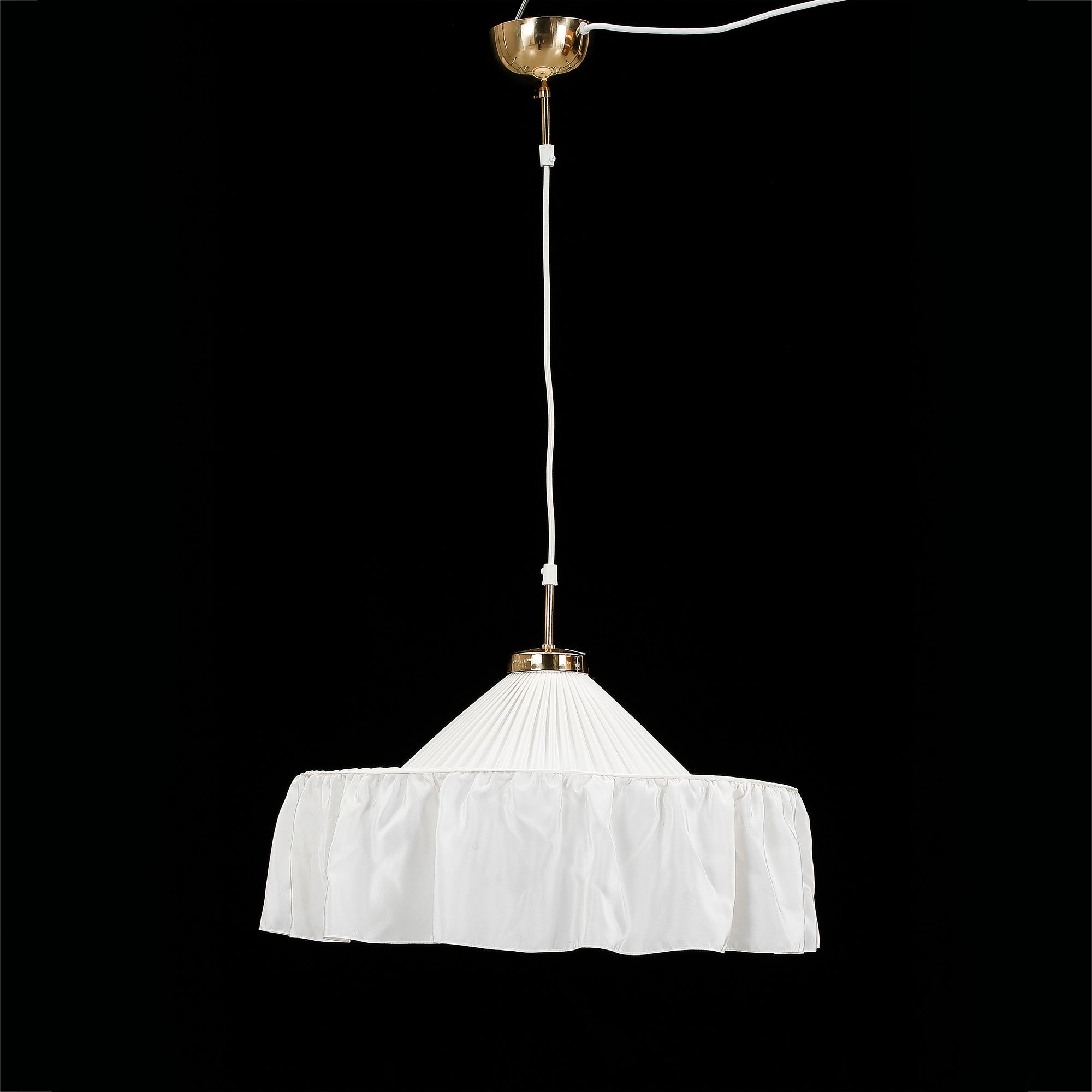 TAKLAMPA, modell 2560, Josef Frank, Firma Svenskt Tenn.