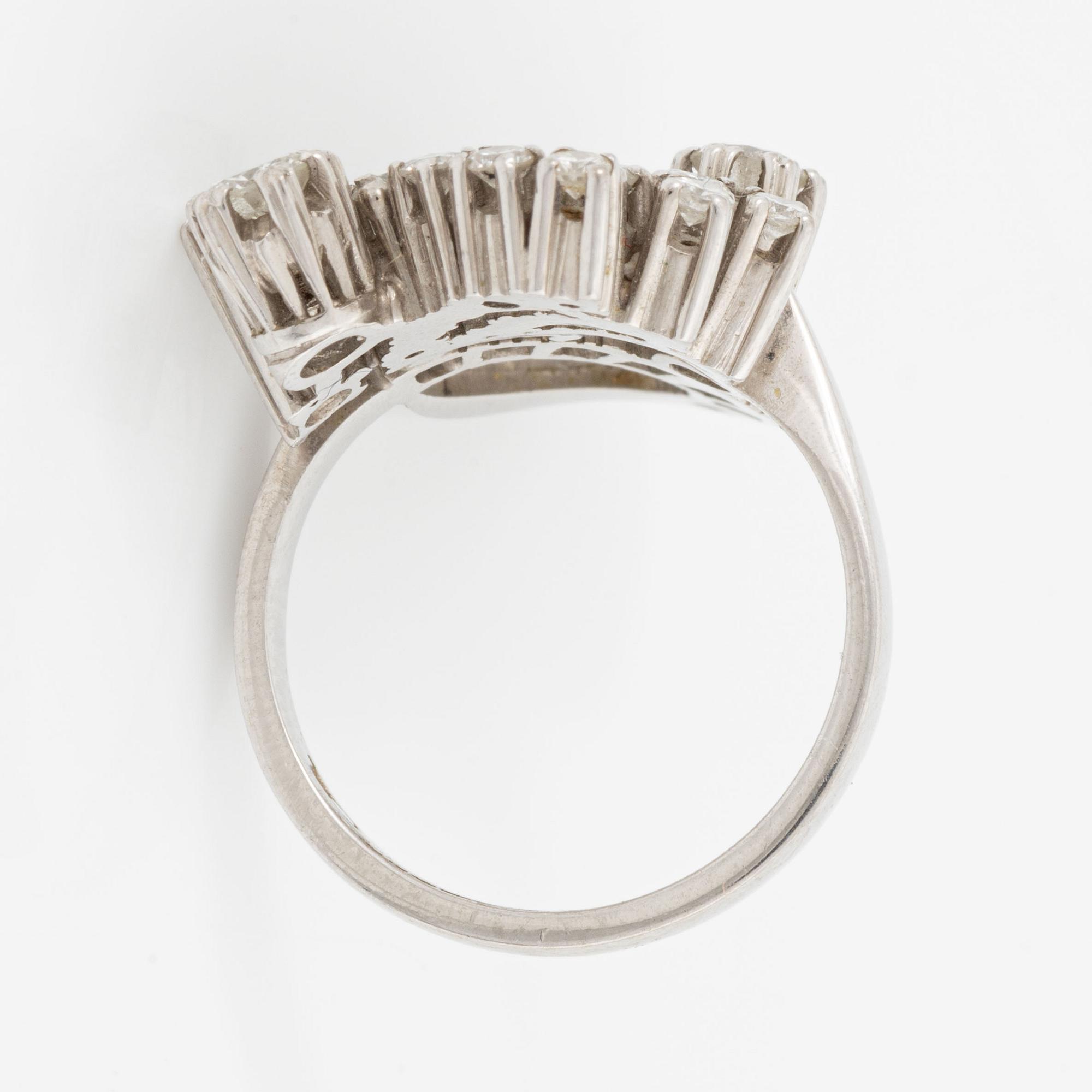Ring, 18K white gold set with brilliant-cut diamonds, a total of 1.25 ct.