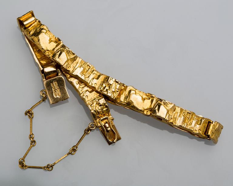 ARMBAND, 18 K guld, Björn Weckström, Lapponia, 1984. Vikt ca 25 g.