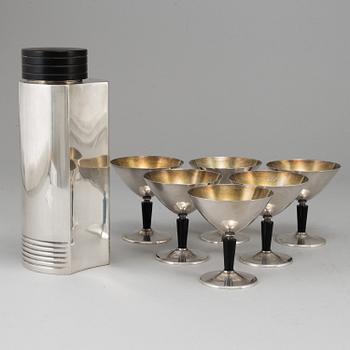 FOLKE ARSTRÖM, cocktailglas, 6 st, och shaker, nysilver, GAB, 1930/40-tal, samt bricka nysilver.