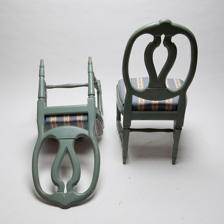 STOLAR, ett par, gustaviansk stil, 1800-tal.