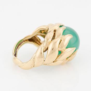 Gilbert Albert, 18K gold ring with interchangeable stones.