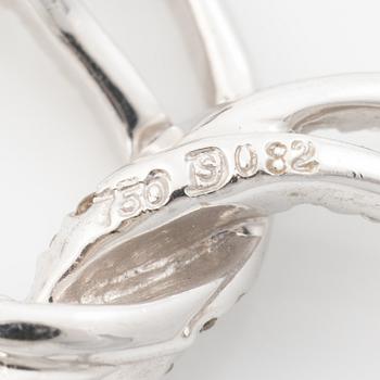 Pendant, 18K white gold with brilliant-cut diamonds.