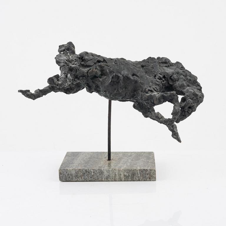 Marylyn Hamilton-Gierow. Sculpture, bronze, unsigned, total height 28 cm.