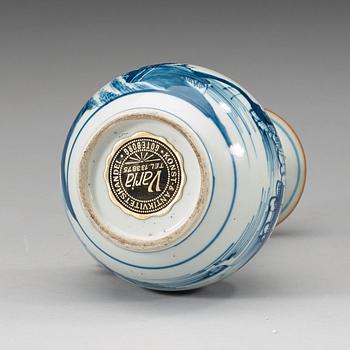 A blue and white kendi, Qing dynasty, circa 1800.