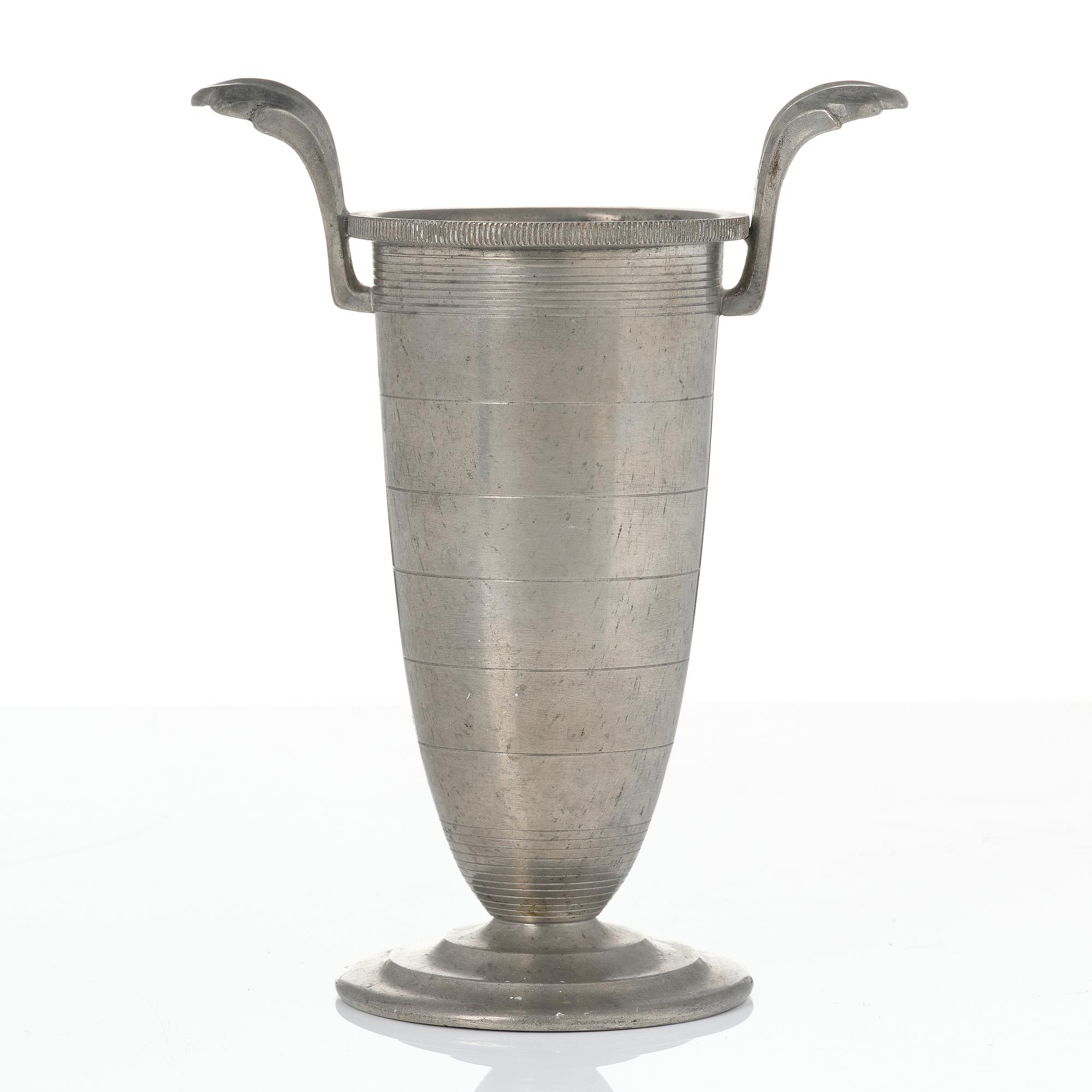 Sylvia Stave, a set of three vases, C.G. Hallberg, Stockholm, 1930s.