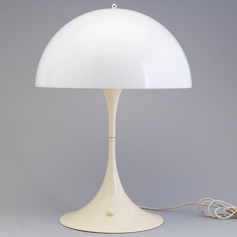 A "PANTELLA" TABLE LAMP DESIGNED BY VERNER PANTON, Louis Poulsen.