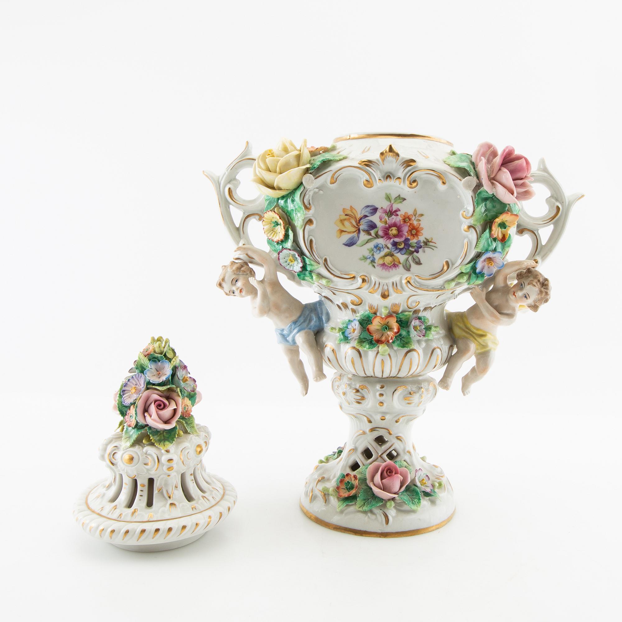 Potpourri urns 2 pcs Louis XV style Sitzendorf Germany first half of the 20th century porcelain.