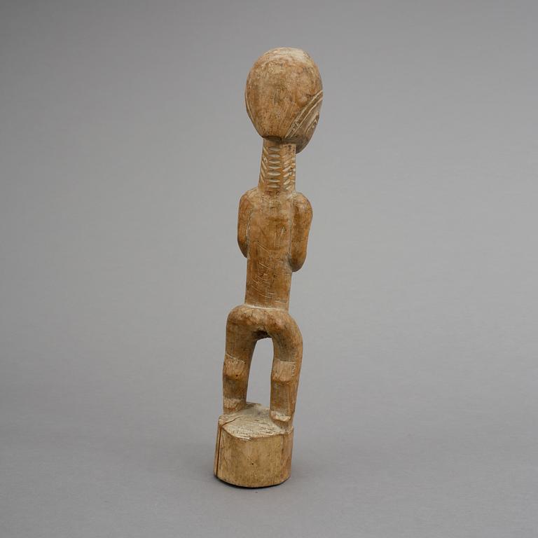 MASK, Liberia, samt 2 figurer, Afrika, 1900-tal.