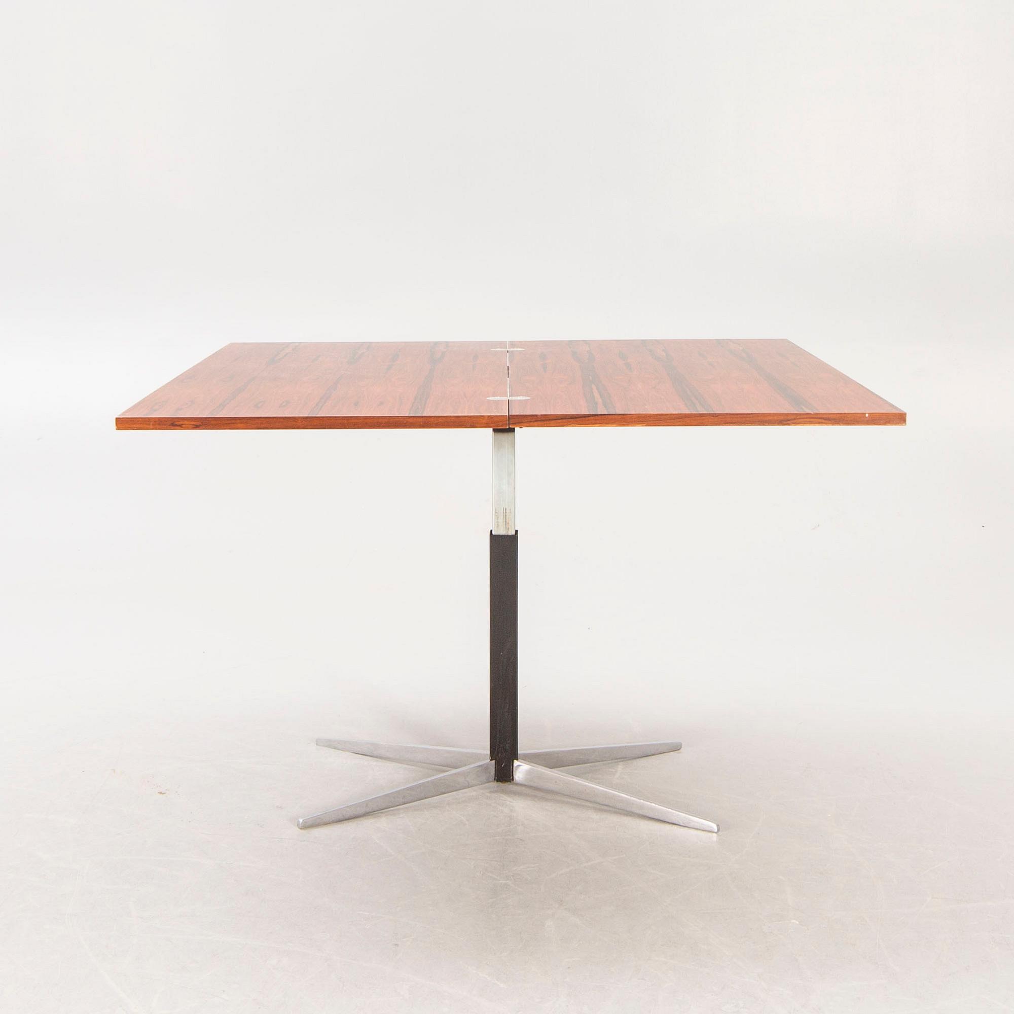 Wilhelm Renz, a 1960s jacaranda adjustable coffee table/dining table,