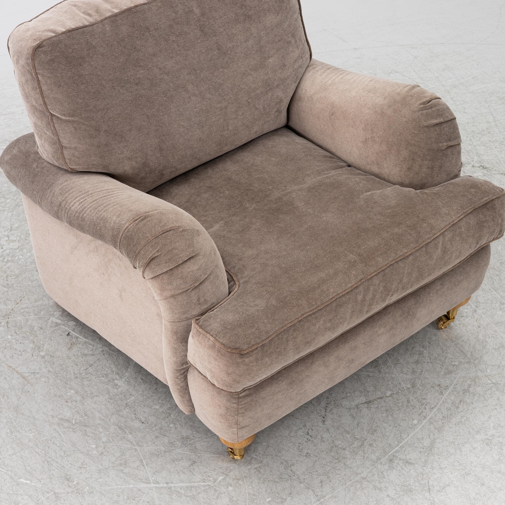 A model Howard armchair, central Europe, 21st century.