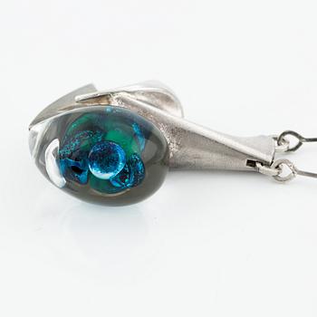 Björn Weckström, collier, "Rymdäpple",  sterlingsilver och akryl. Lapponia 1976.