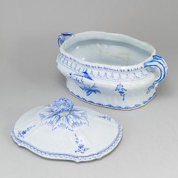 A Swedish Rörstrand faience tureen with cover and stand, 18th Century.