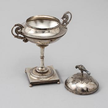 SOCKERSKÅL, silver, Anders Lundqvist, Stockholm, 1822, vikt 689 gram.