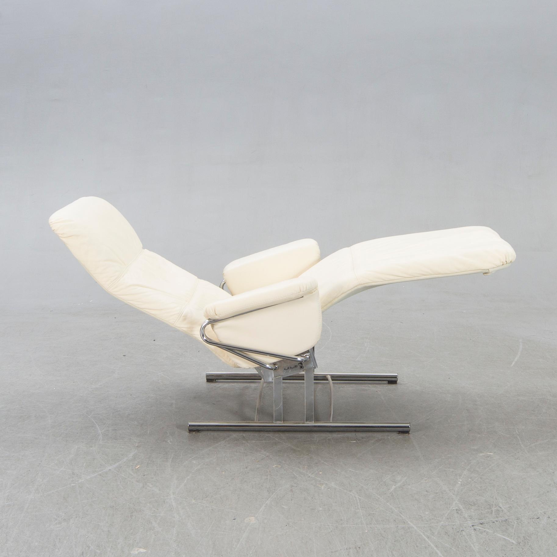 Kenneth Bergenblad, a 1980s Eagle easy chair for DUX.