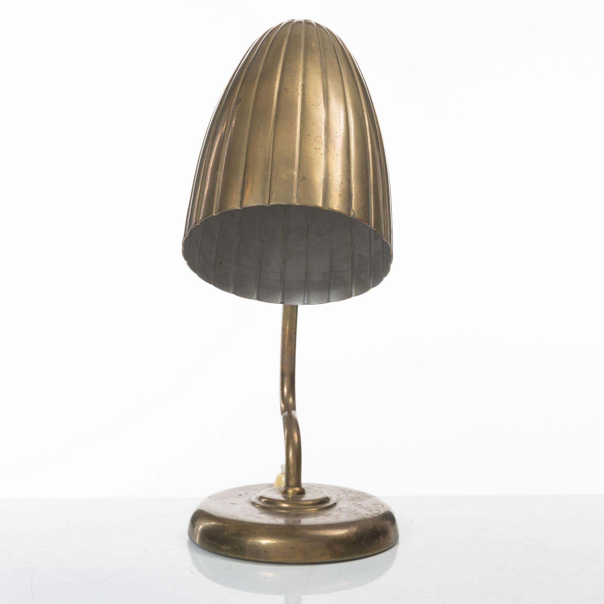 Harald Notini, a table lamp model "15480", Arvid Böhlmarks Lampfabrik, Stockholm, 1940s.