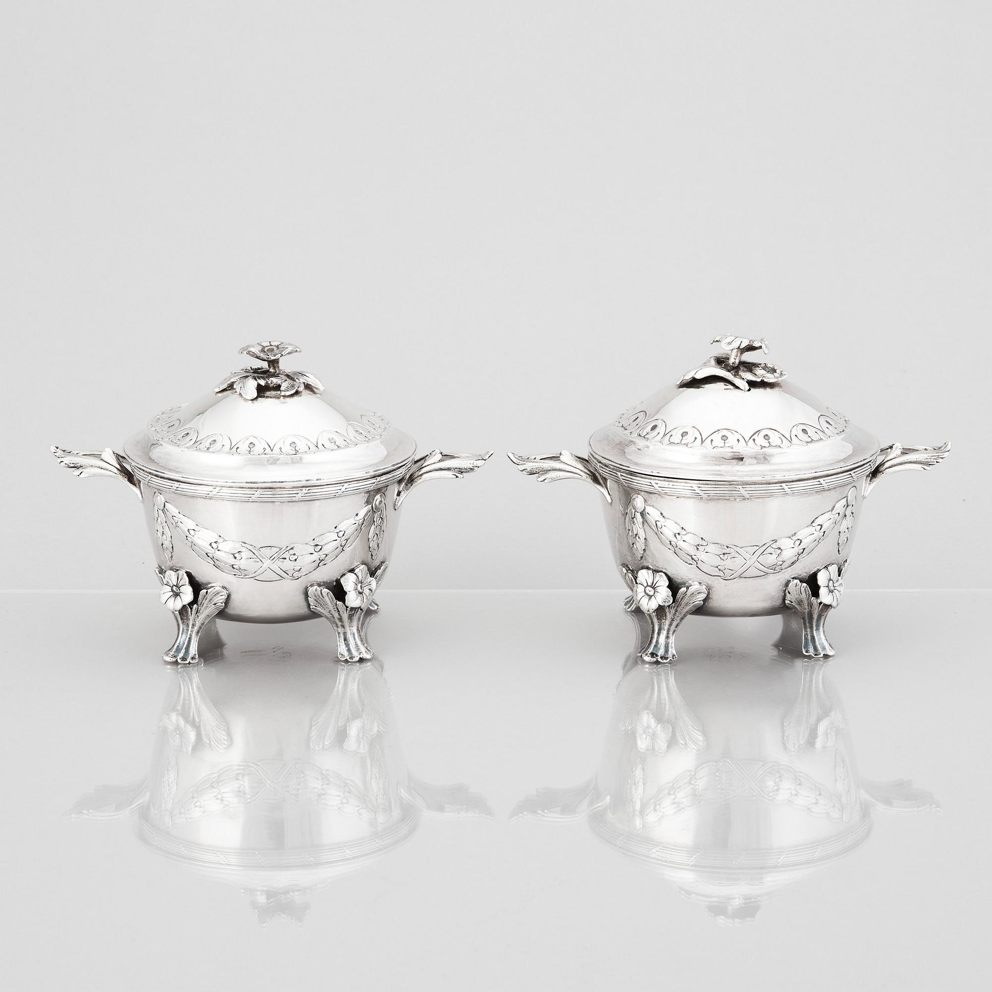 Lars Boye, sockerskålar, ett par, silver, Stockholm 1776. Gustavianska.