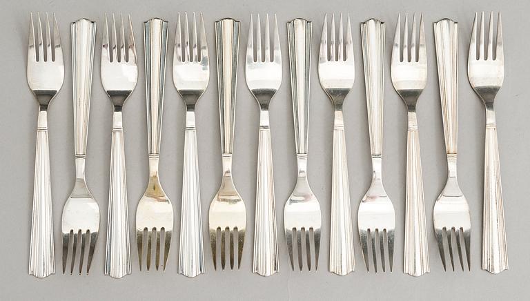 HOLGER RASMUSSEN, ATERIMIA ja LASINALUSIA, 56 osaa, hopeaa 916/925, "Margit", Hopeatehdas oy, Helsinki 1960-luku.