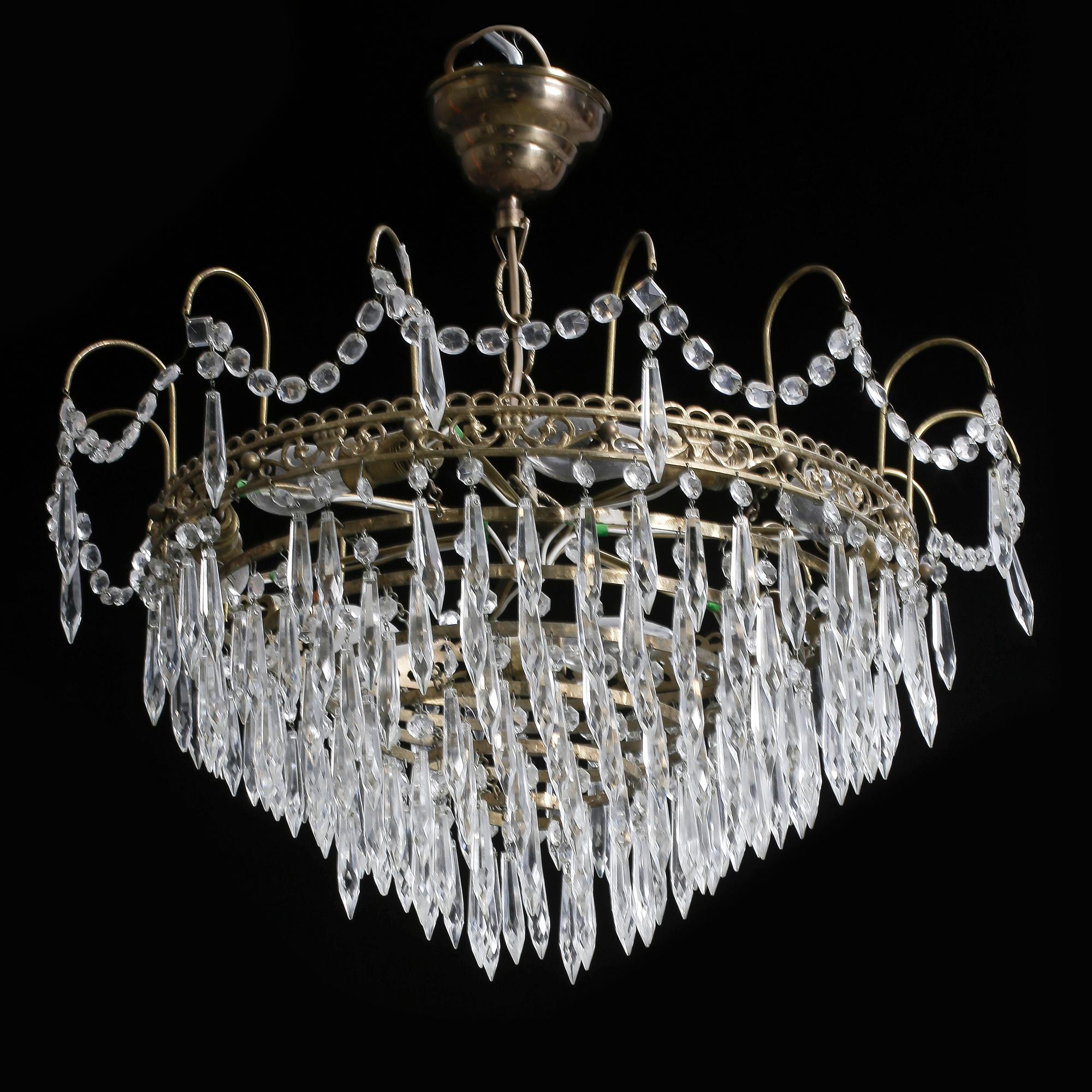 LJUSKRONA, empirestil, 1900-talets första hälft. Höjd ca 56 cm.