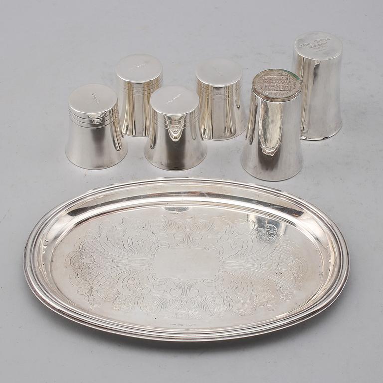 SILVERFÖREMÅL, 7 delar, svenska stämplar, 1900-talets andra hälft. Vikt ca 494 gram.