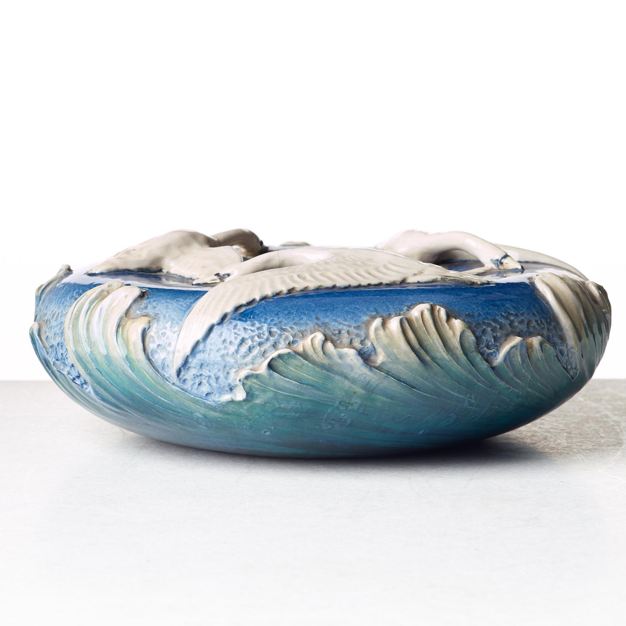 Thure Öberg, an Art Nouveau glazed ceramic bowl, Arabia 1918.