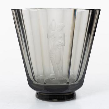 Vicke Lindstrand, a vase, Orrefors, 1937.