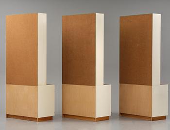 Josef Frank, a set of three bookcases model "B 2255", Firma Svenskt Tenn, mid-20th century, provenance Estrid Ericson.