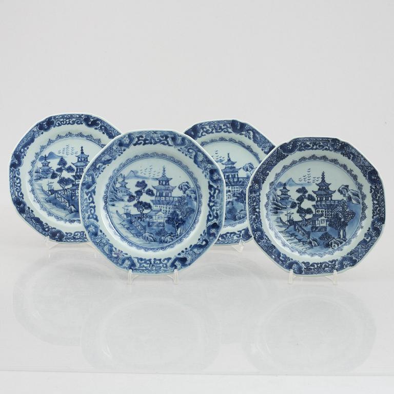 Seven blue and white export porcelain plates, China, Qing dynasty, 18th century.