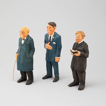 7 signed carved wood figurines by Sven Gunarsson, second half of the 20th century.
