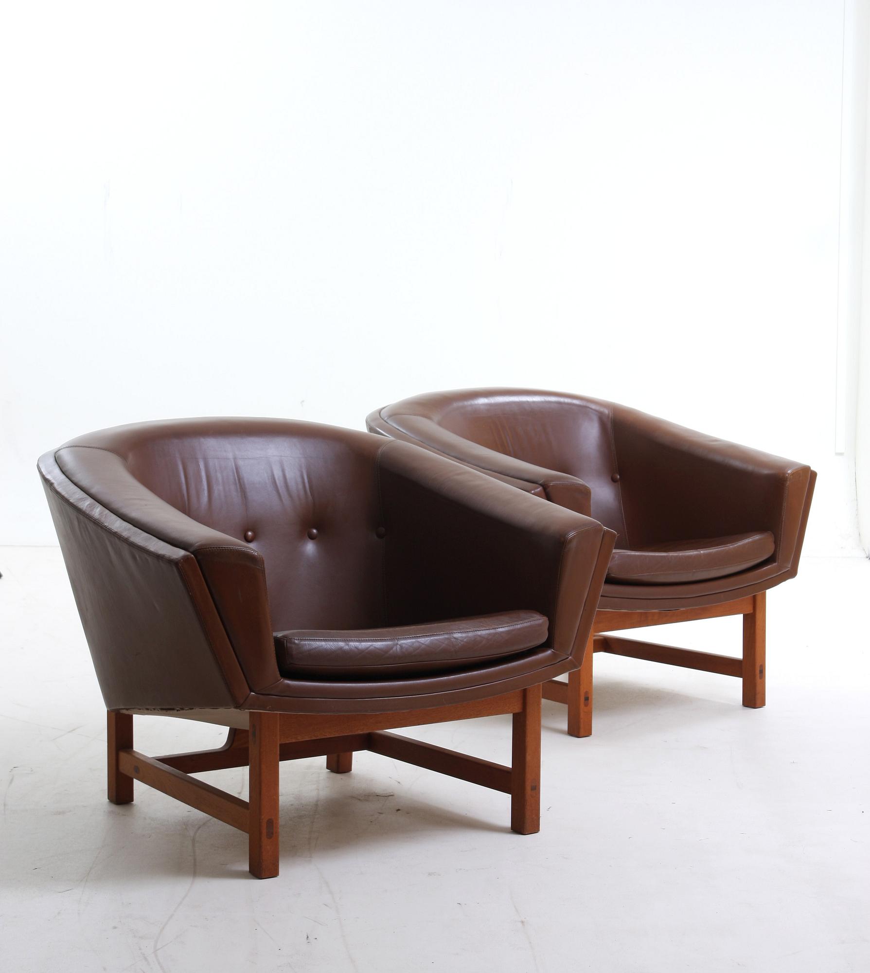 FÅTÖLJER, ett par, "Corona", Lennart Bender för Ulfert 1960-tal.