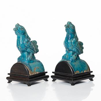 Two turquoise galzed roof tile figures of birds, late Ming dynasty.