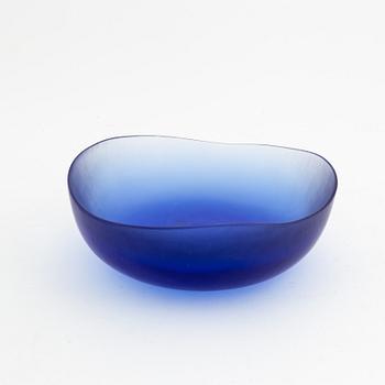 Tobia Scarpa, a 'Battuto' glass bowl, Venini, Murano, Italy, the model conceived 1960/61.