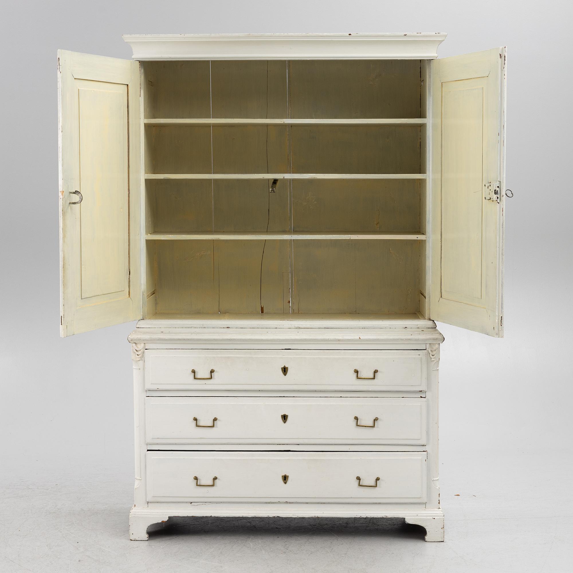 A late Gustavian cabinet, circa 1800.