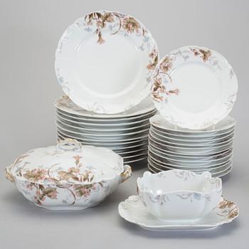 MATSERVIS, ca 80 delar, Limoges, Frankrike, 1900-tal.