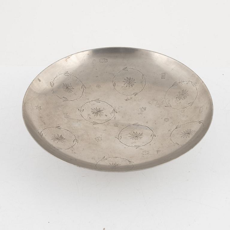 Björn Trägårdh, tillskriven, skålfat på fot,  Firma Svenskt Tenn, Stockholm,  1930.